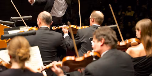 Tschechische Symphoniker Prag & Coro di Praga - Mozart Requiem & Bee..