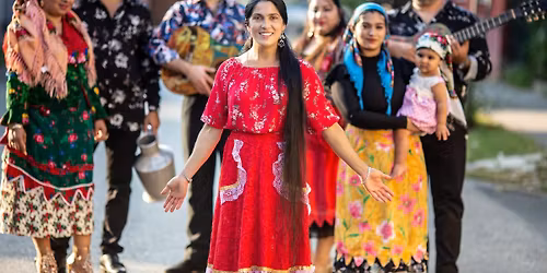 M\u00f3nika Lakatos and the Gipsy Voices \/\/ Abonma Glasbe sveta