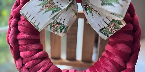 Hand Knit Wreath Class