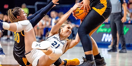 Parking North Dakota Fighting Hawks at Montana State Bobcats Womens Basketball