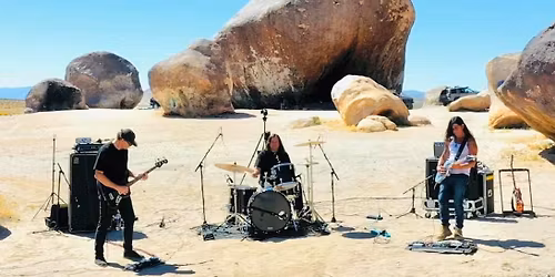 YAWNING MAN \u2022 Hannover \u2022 Faust