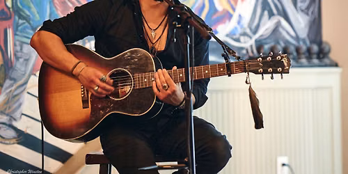 Live Music - Sebastian Salinas