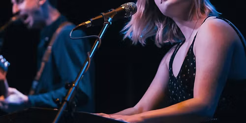 Tigers Jaw with Hot Flash Heat Wave