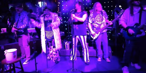 Rogue Radio live at Pearl\u2019s Cherokee