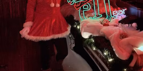 The Elf Bar: A Christmas Pop-Up Experience - Milwaukee
