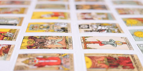 Intro to Tarot class w\/ Nik