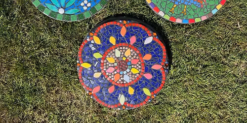 GARDEN MOSAICS step stone workshop - \u00a365.00