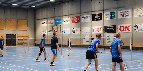 \u00c5ben badmintonhal 