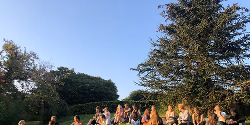 Decemberm\u00f8de og julehygge i FLOR Aarhus