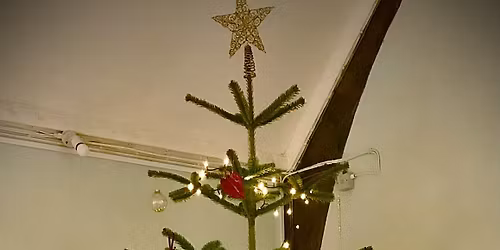 Family Festive Crafts at How Hill