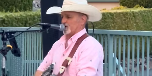 Sunday Live Music- Chris Ward