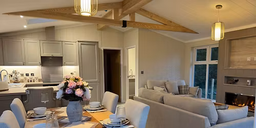 Open Weekend Cherry Burton Luxury Lodge Park