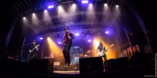 Apes O'Clock (+L\u0103utarescu Anti-social Club)