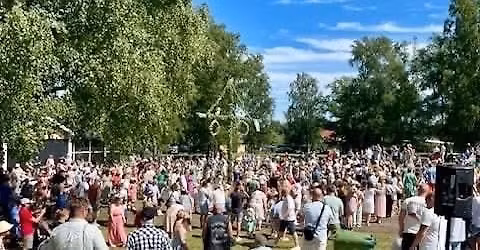 Midsommarfirande i Ljungsbro Folkets Park