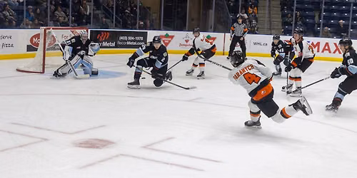 Medicine Hat Tigers at Portland Winterhawks