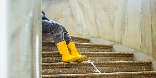 Avain hukassa -tanssisatu Karkkilasalissa