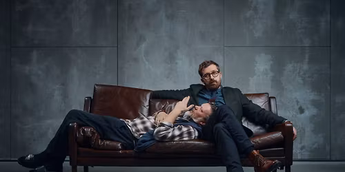 Ren\u00e9 Fredensborg og Rasmus Bruun - En Gonzo Skifter Spor \u2013 Tilbage til Moderlandet