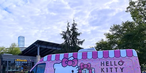 Hello Kitty Cafe Truck West - Lynnwood Appearance