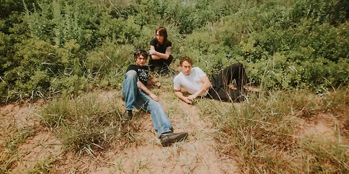 Public Circuit (electronic music\/post-punk, New-York) + La Peau Douce