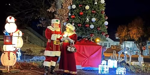 Pointe Royal Christmas Tree Lighting 