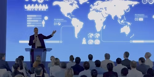 K\u00f6zgy\u0171l\u00e9s megh\u00edv\u00f3