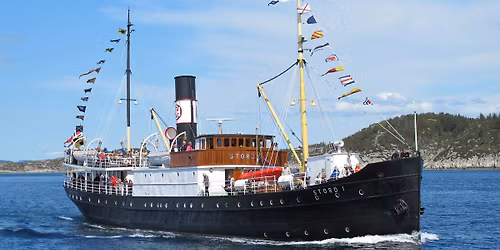 Torgdagen 2026, D\/S Stord I i rute fr\u00e5 Brattholmen og Skogsv\u00e5g\/Skaganeset til Bergen.