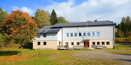 Julegrantenning p\u00e5 Gullverket Samfunnshus