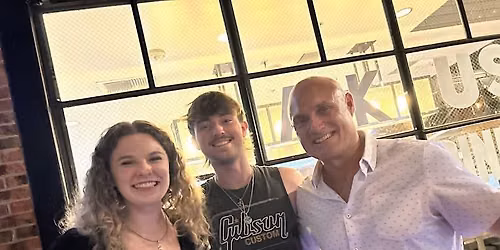 Sammi Wallace, Jackson Bourdeau and Steve Maiden return to legendary JV\u2019s Restaurant!!!!