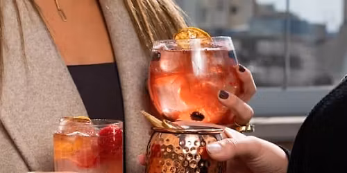 Copas en La Catorce Sky Bar