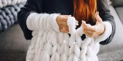 Hand Knitting Chunky Blankets