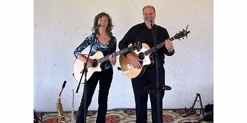 Gregg & Tracy at Vineyard 2121