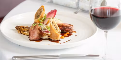 Festive Dining with Live Music by Metz