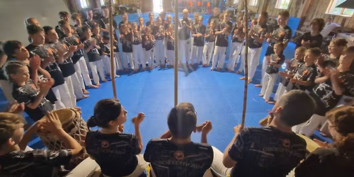 Capoeira zaj\u0119cia pokazowe dla dzieci 7 lat+, m\u0142odzie\u017cy i doros\u0142ych