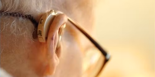 M\u00f8t en h\u00f8rselhjelper - for deg med h\u00f8reapparat