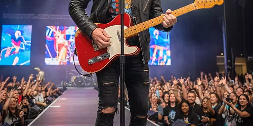 LoopManDan live at Salt Life Ferdandina