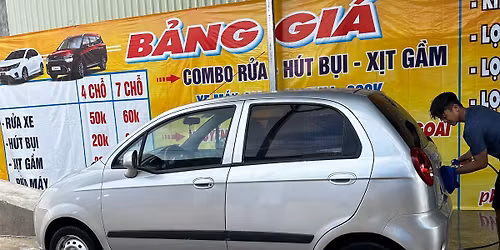 Thay Nh\u1edbt t\u1eb7ng R\u1eeda Xe