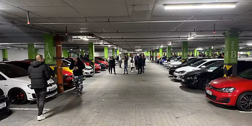 Jarn\u00ed sraz Club Golf GTI,GTD a R v Praze