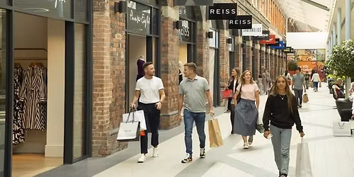 SWINDON OUTLET CENTRE - \u00a332.00