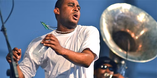 Glen David Andrews