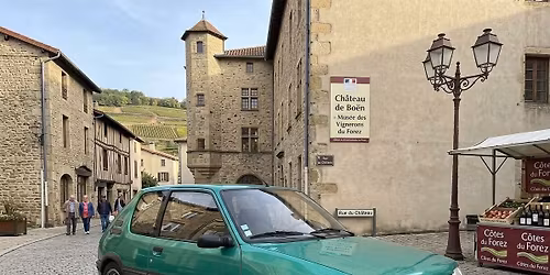 Exposition de v\u00e9hicules anciens ,sportifs et d'exception 