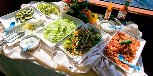 NEW! Taco Thursday Seattle Lakes Evening Tour
