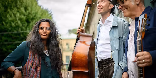 Thilini Guldbrand trio tolkar Cornelis@Smedjan