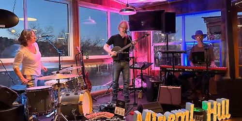 Mineral Hill at Town & Ranch!