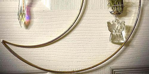 Sip & Shine: Crystal Suncatcher Night