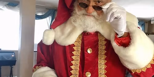 Santa Loren\u2019s \u201cArrivals\u201d