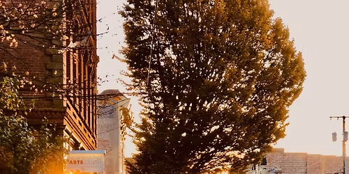 Winter Shines Bright in PT - Small Business Saturday