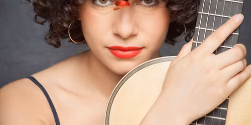 Leonela Alejandro in Concert