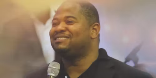 Moise Mbiye at LOlympia Montreal