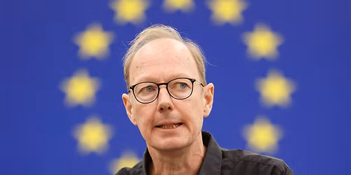 MARTIN SONNEBORN \u00bbKrawall und Satire\u00ab