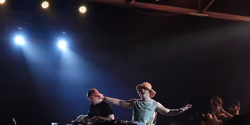 Two Friends with MC4D